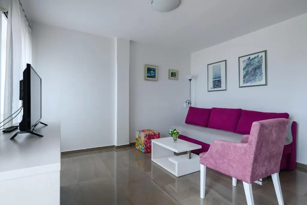 Yasmin Apartment Brsec