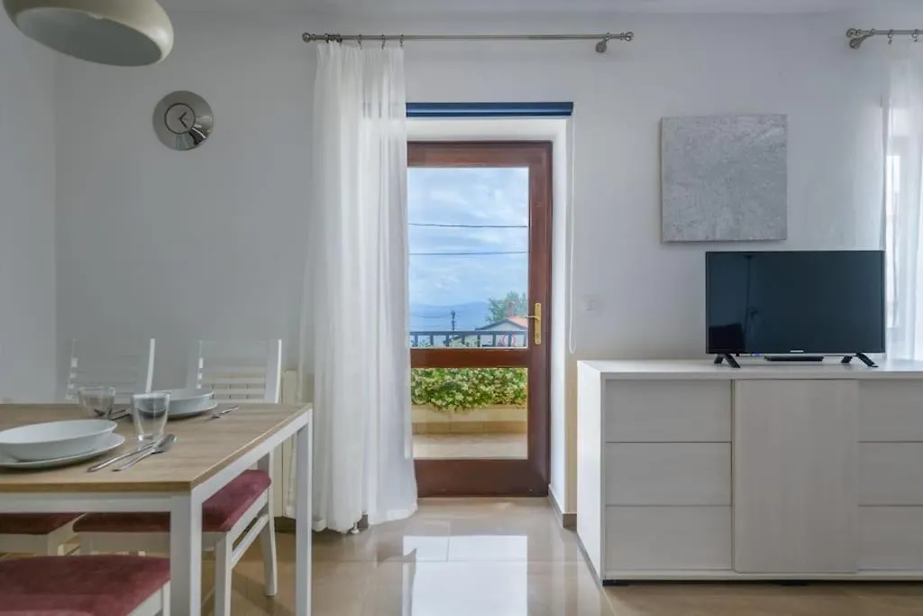 Yasmin Apartment Brsec Croatia