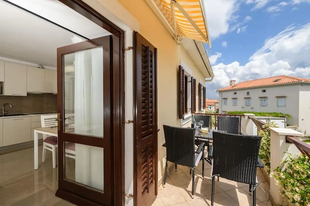 Yasmin Apartment Brsec Croatia